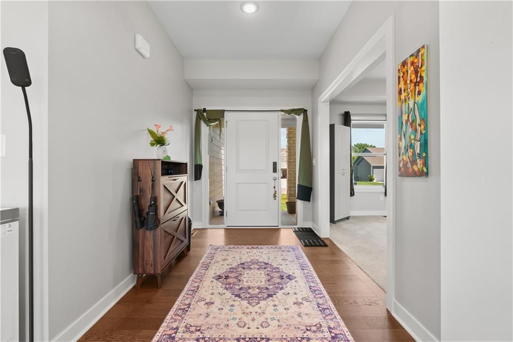 1717 SW Hightown Drive — photo 4