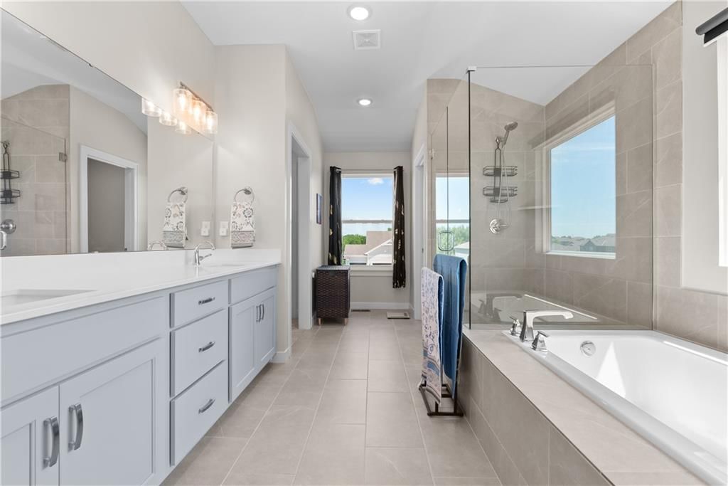 1717 SW Hightown Drive — photo 23