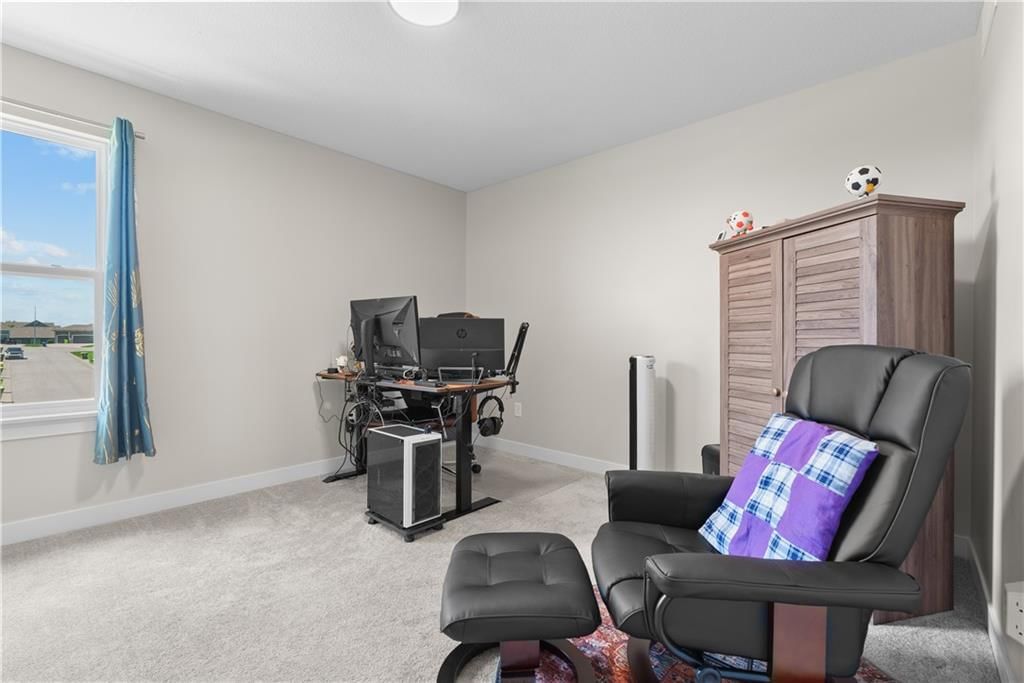 1717 SW Hightown Drive — photo 31