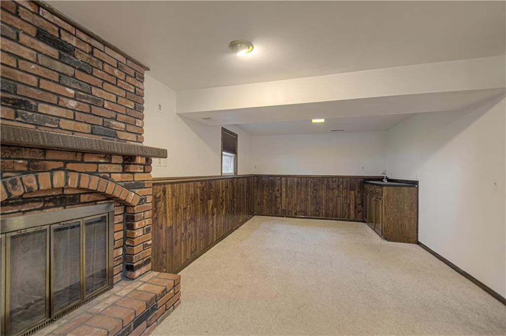Photo 19 of 29 - 16307 Spring Valley Road, Belton, MO 64012