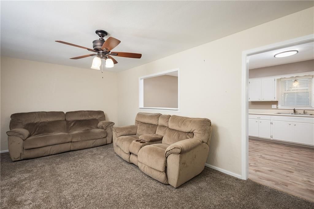 218 SW 20th Terrace — photo 14