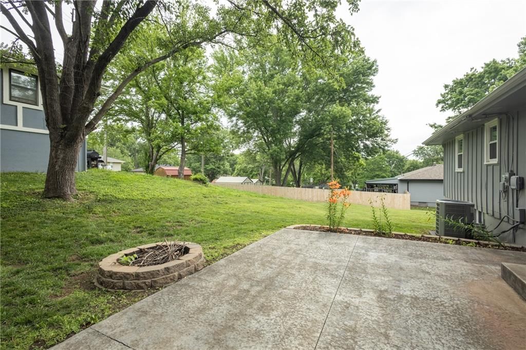 218 SW 20th Terrace — photo 32