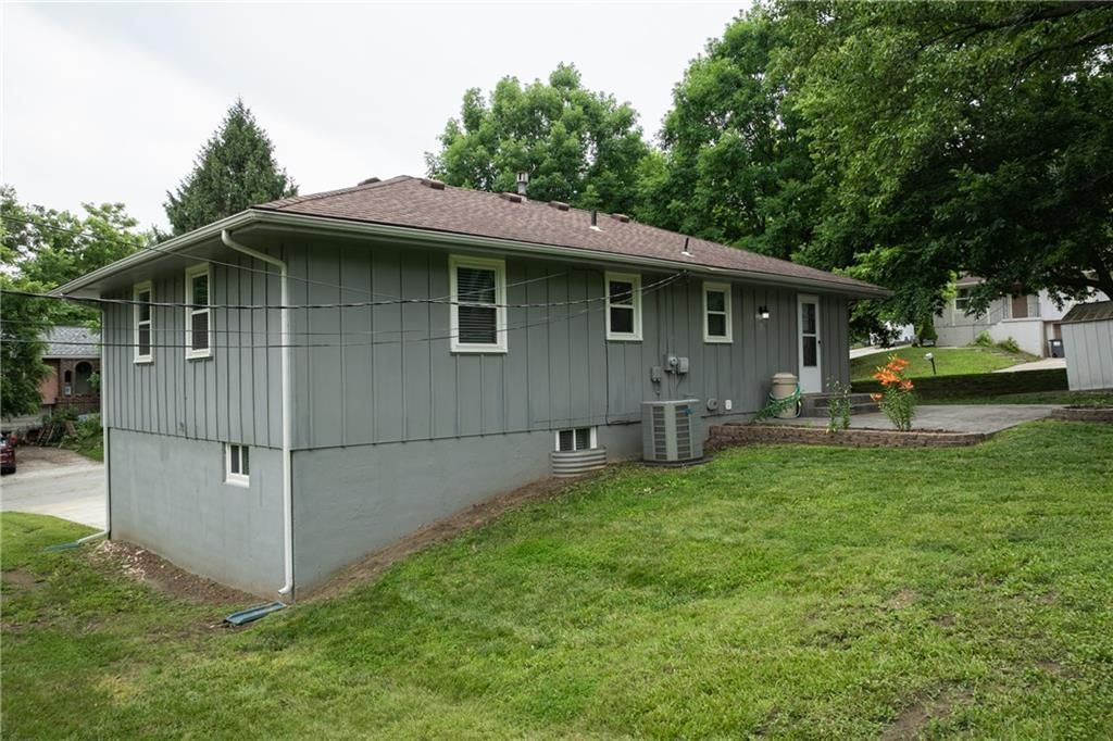 218 SW 20th Terrace — photo 35