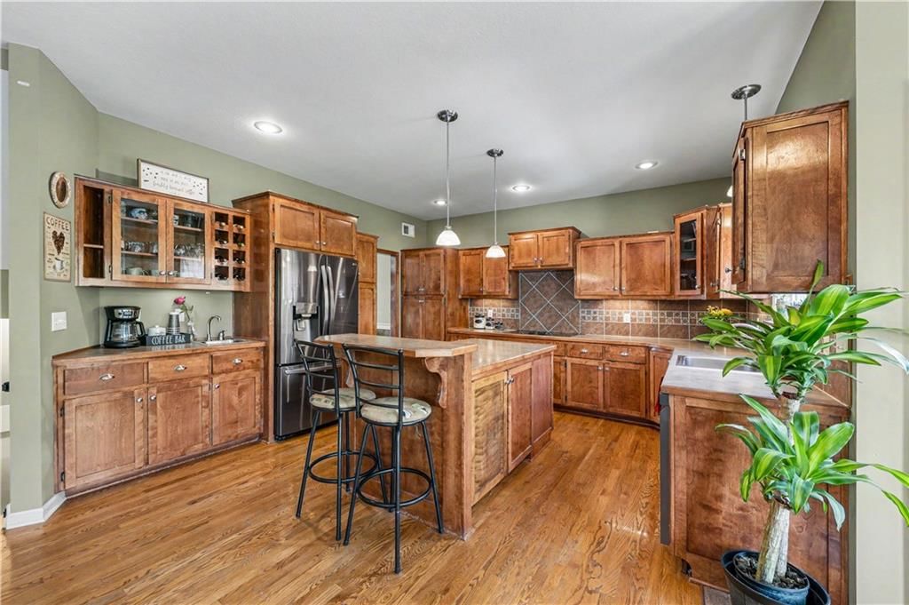 905 Ash Drive — photo 11