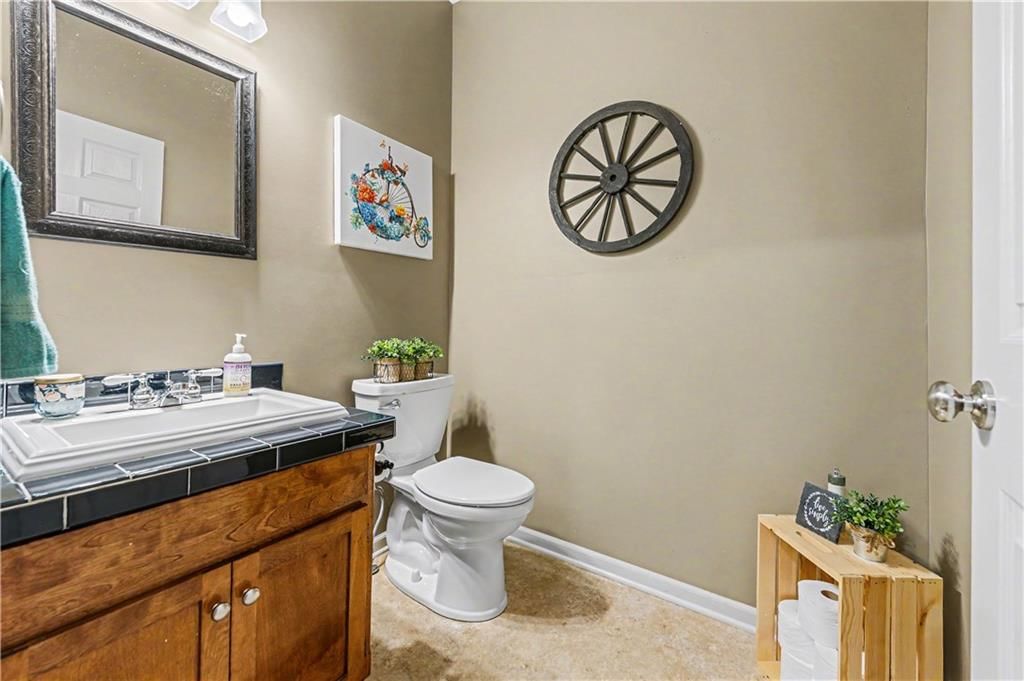 905 Ash Drive — photo 15