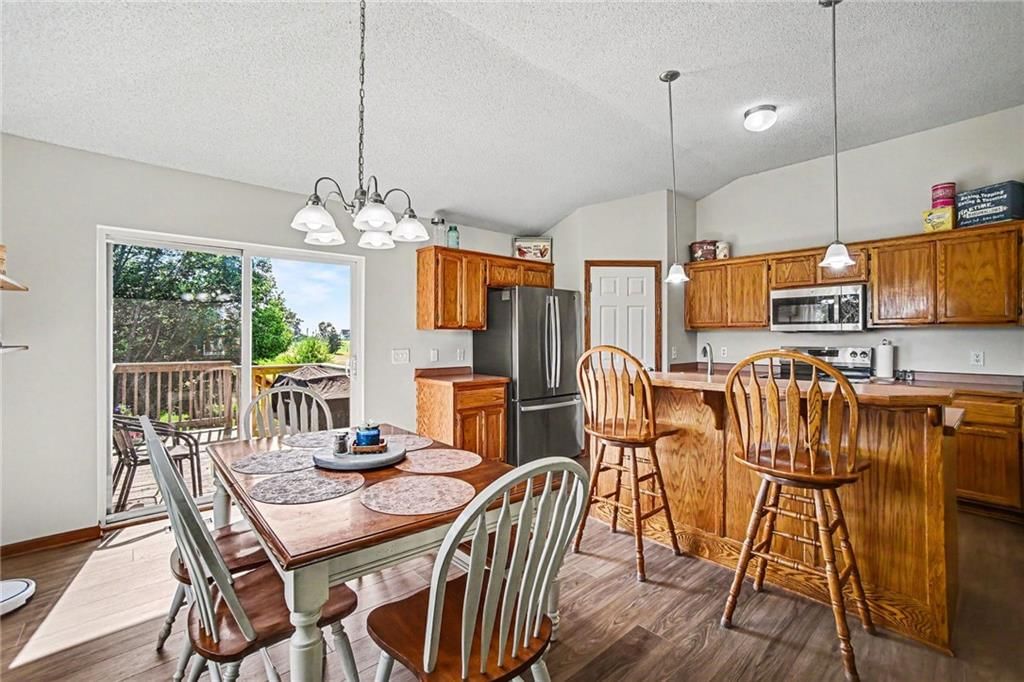 18607 Wildflower Drive — photo 10