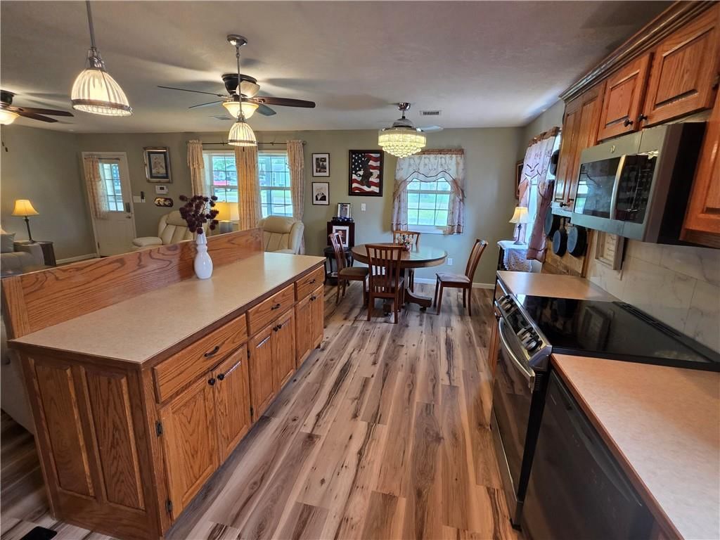 1401 S Main Street — photo 13