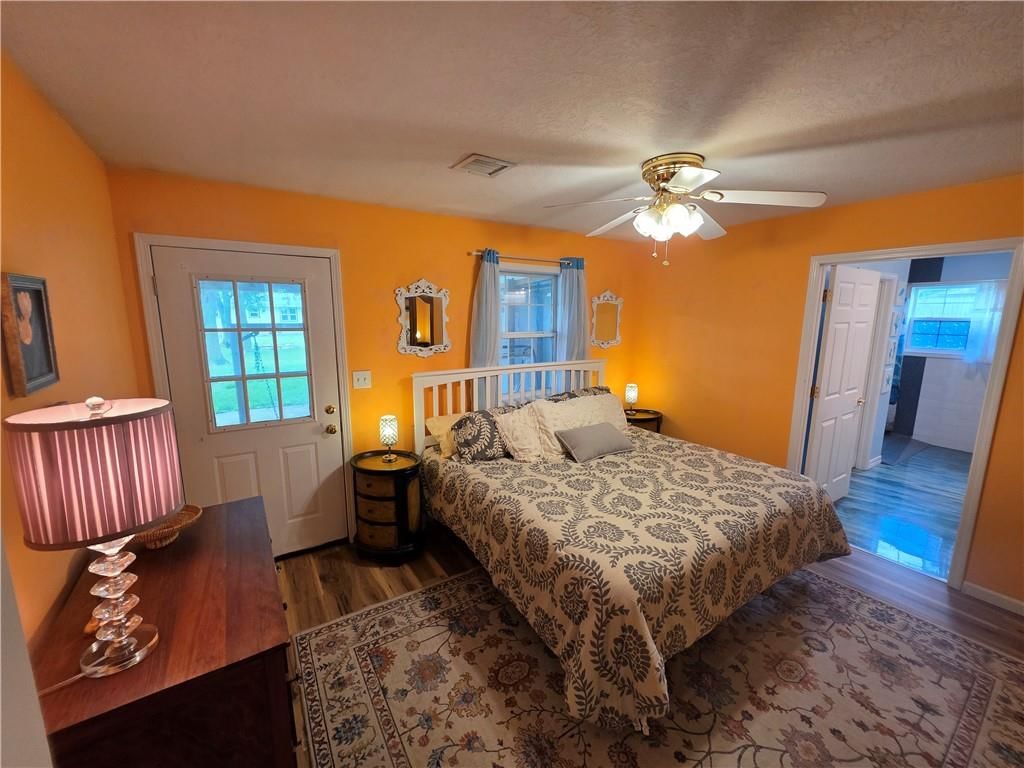 1401 S Main Street — photo 15