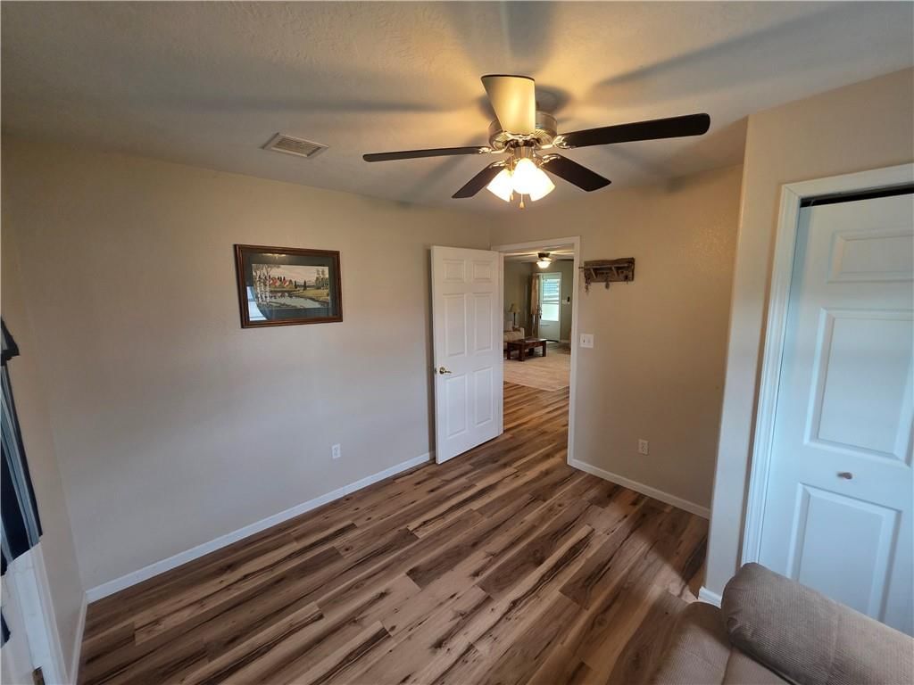 1401 S Main Street — photo 35