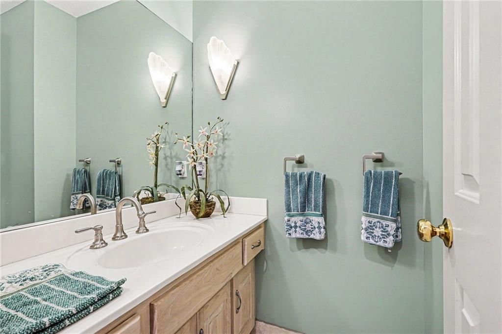 14021 Hayes Street — photo 24