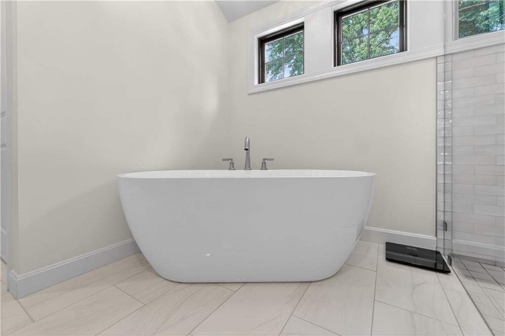 4122 W 73rd Terrace — photo 35