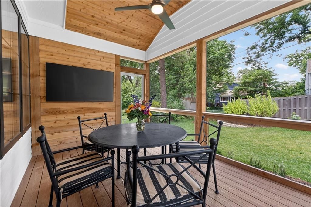 4122 W 73rd Terrace — photo 56