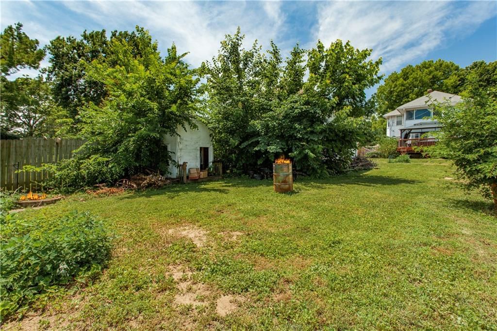511 N 25 Street — photo 36