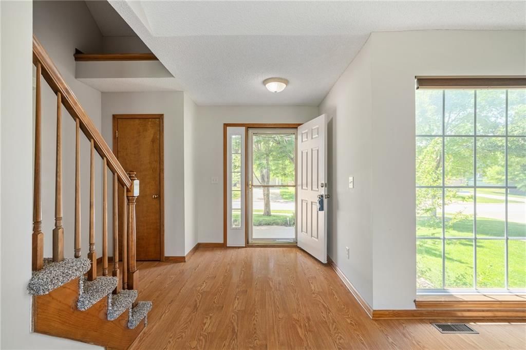 578 W Layton Street — photo 15