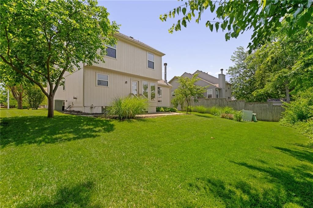 578 W Layton Street — photo 37