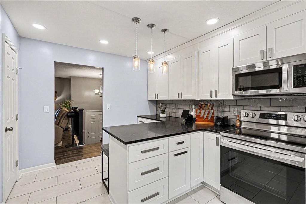 1406 N Mart Way Drive — photo 12