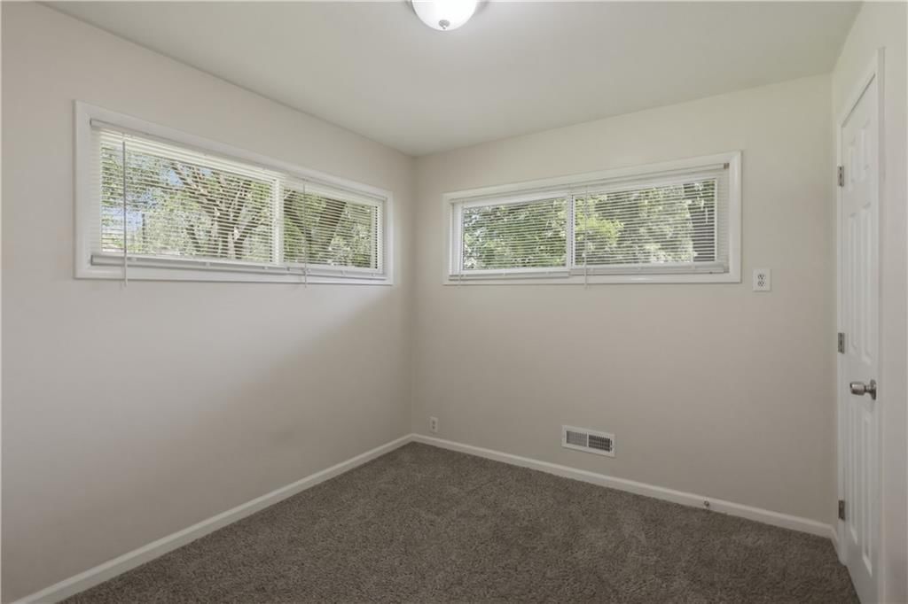 7802 E 112 Street — photo 14