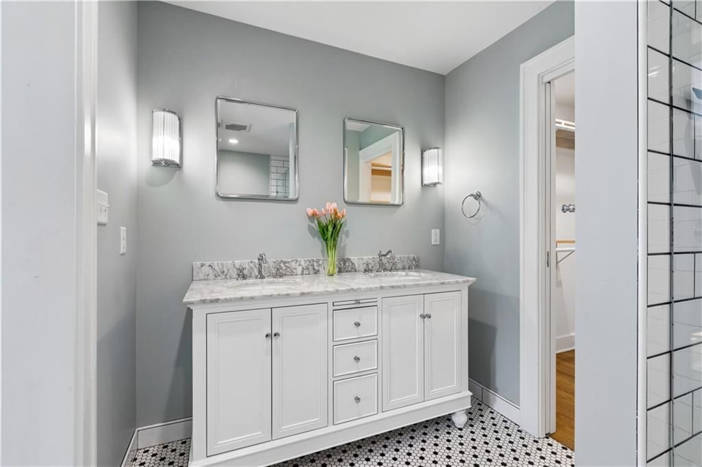 6017 Holmes Street — photo 23