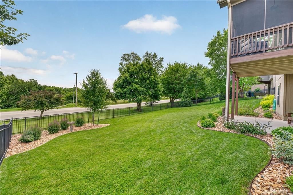 12255 NW Belmont Drive — photo 55