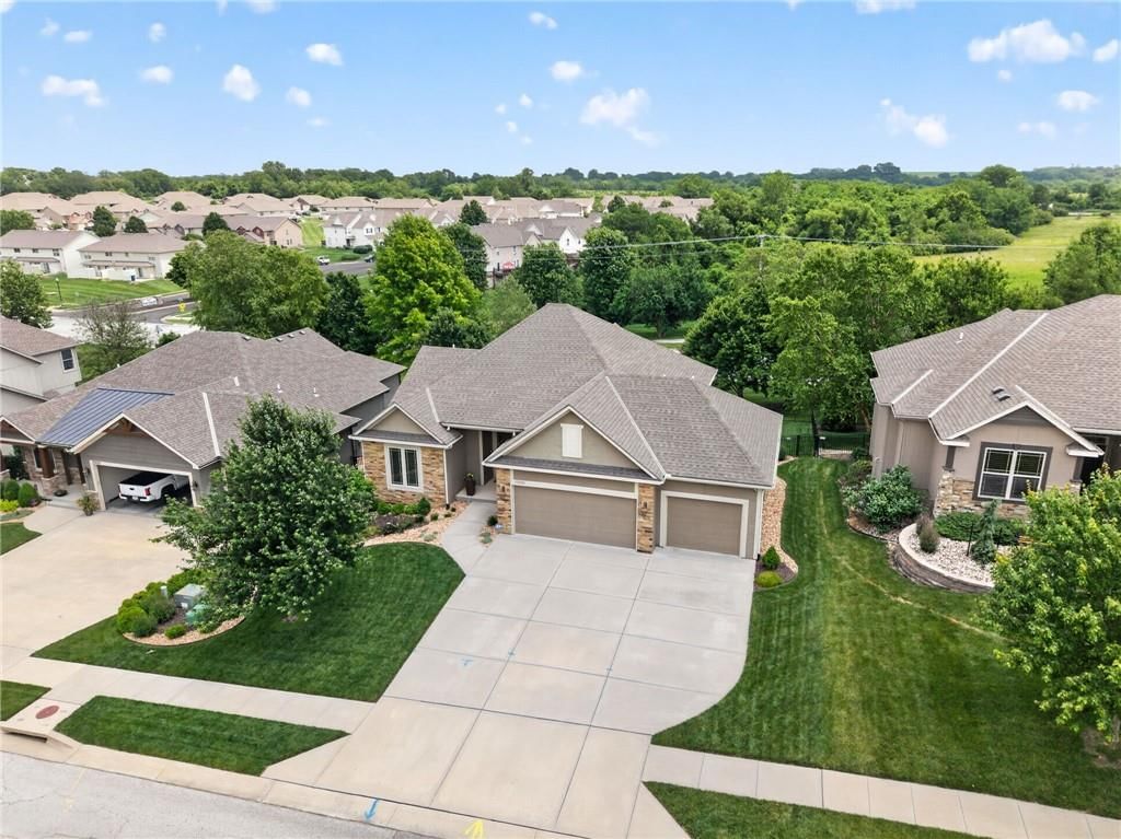12255 NW Belmont Drive — photo 58