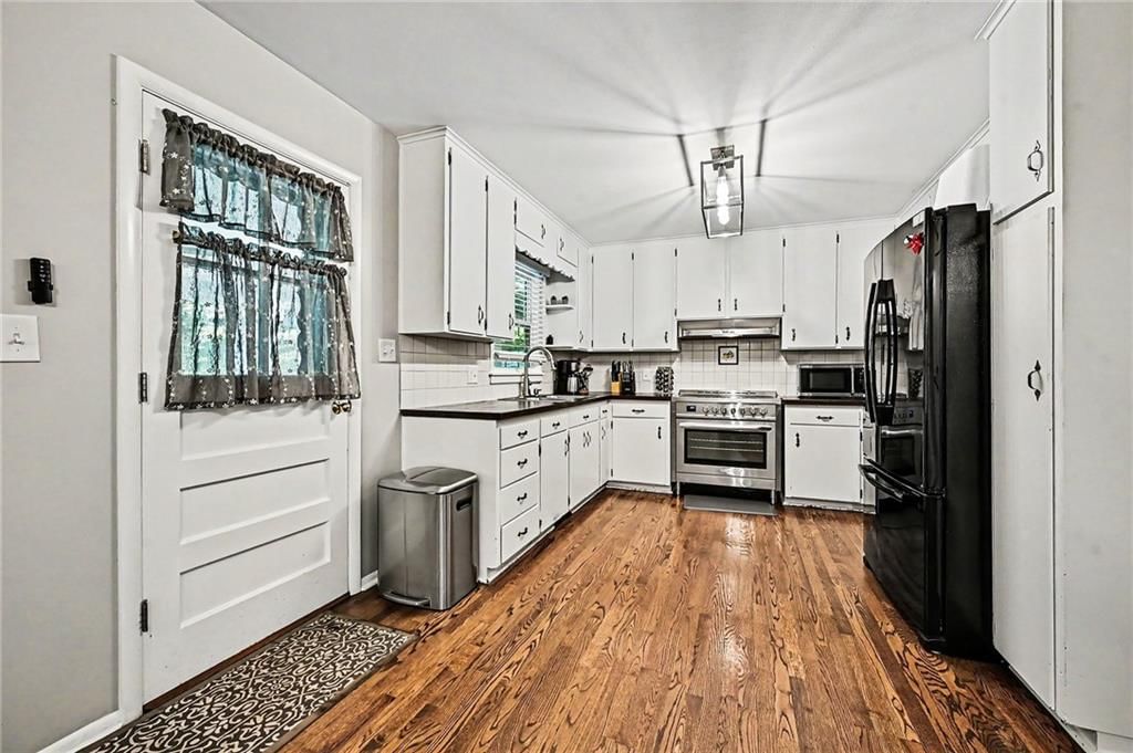 56 Maple Drive — photo 7