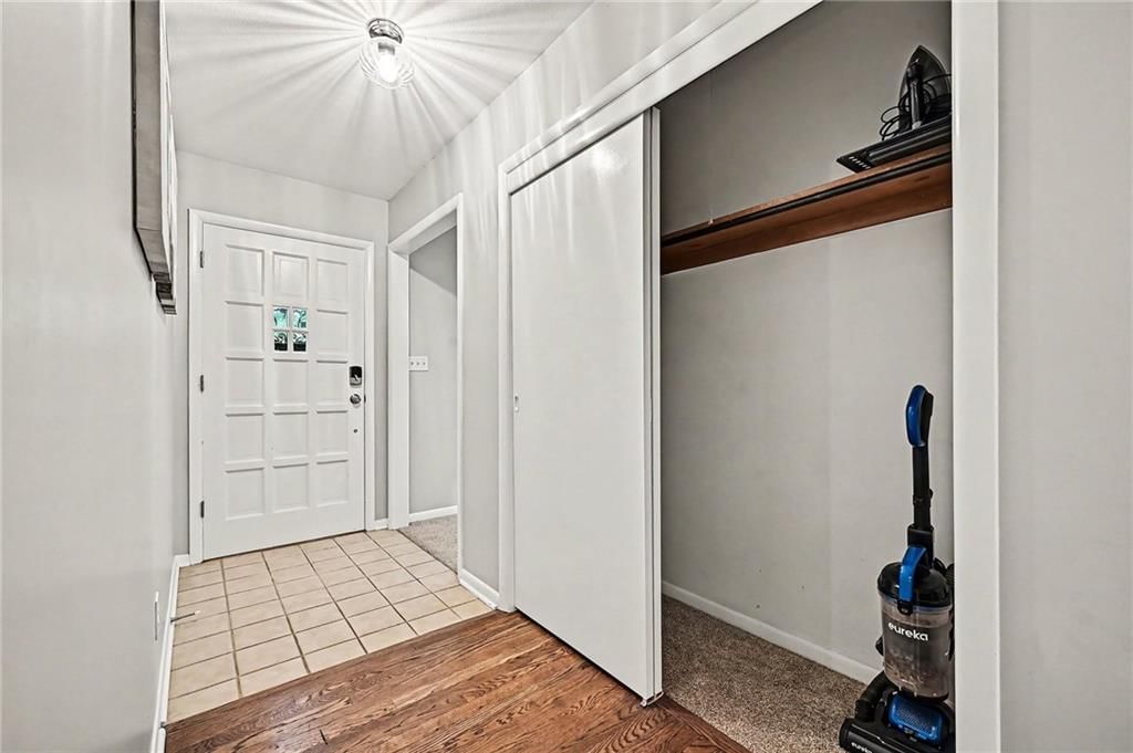 56 Maple Drive — photo 8