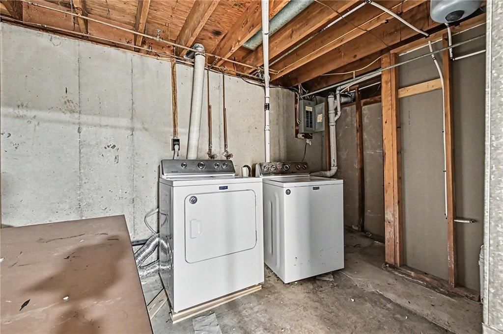 56 Maple Drive — photo 9