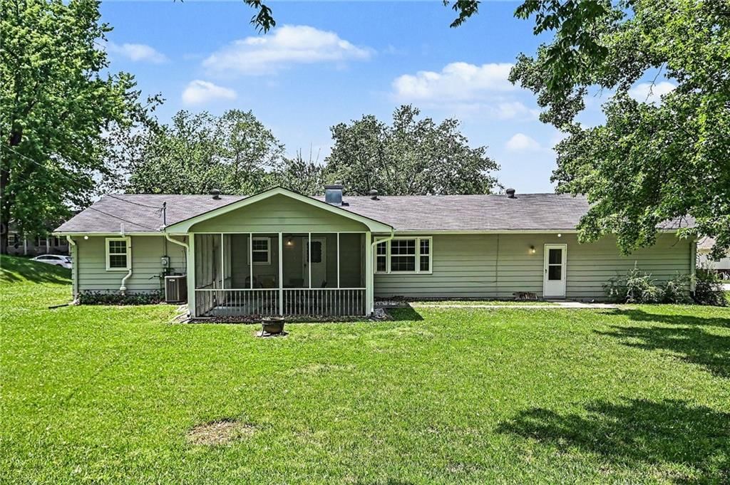 56 Maple Drive — photo 28