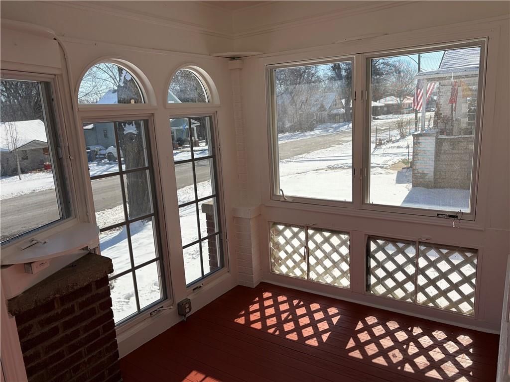 126 S Willow Avenue — photo 3