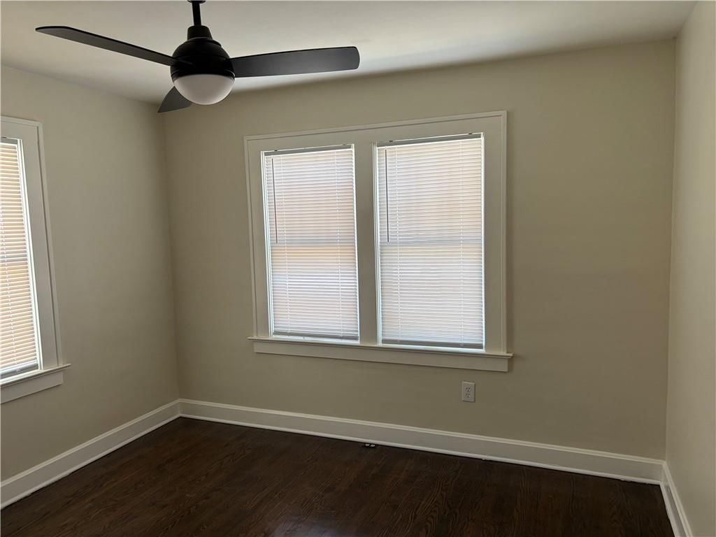 126 S Willow Avenue — photo 8