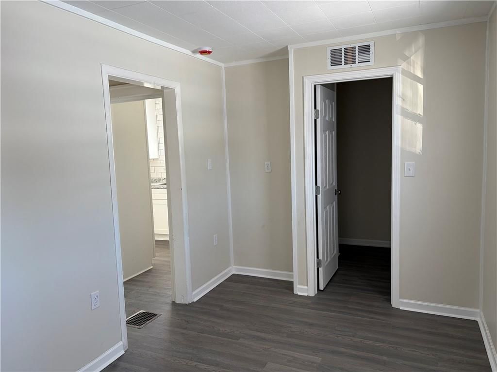 126 S Willow Avenue — photo 12