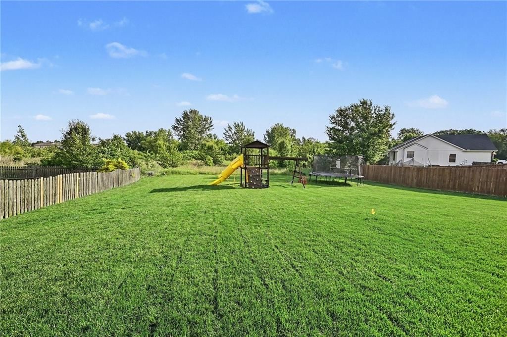 502 Lake Meadows Drive — photo 26