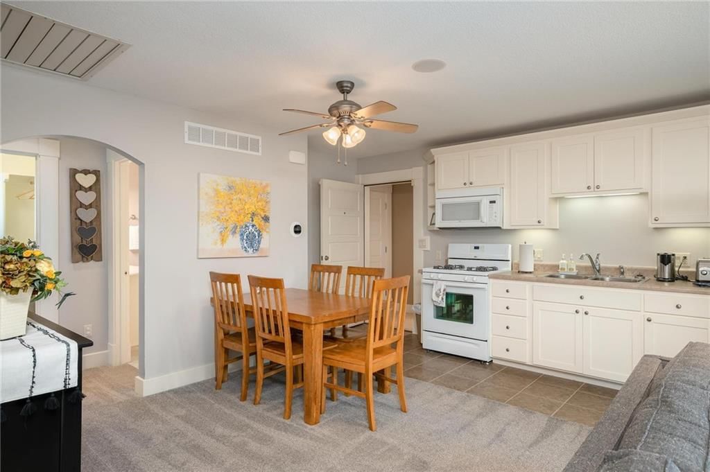 1 Hawthorne Place — photo 25