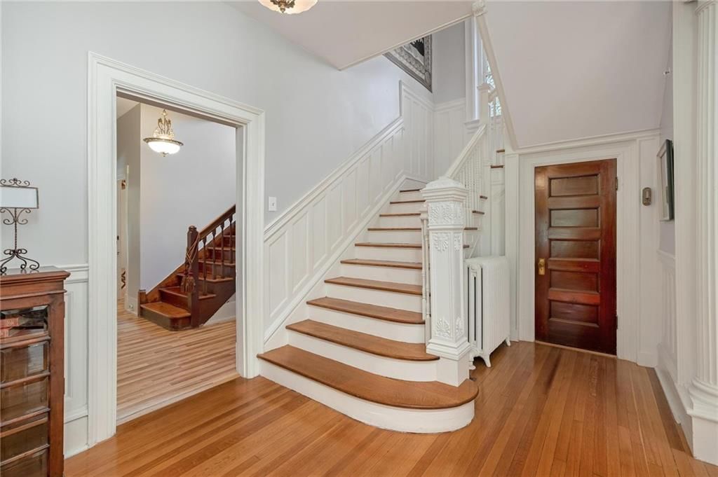 1 Hawthorne Place — photo 32