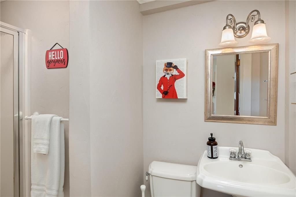 1 Hawthorne Place — photo 36
