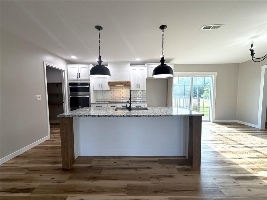 11915 Liv 2355 N/A — photo 12
