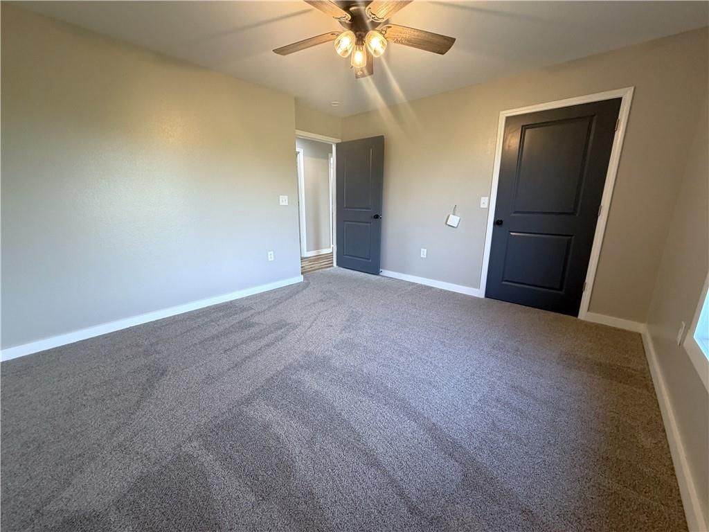 11915 Liv 2355 N/A — photo 26