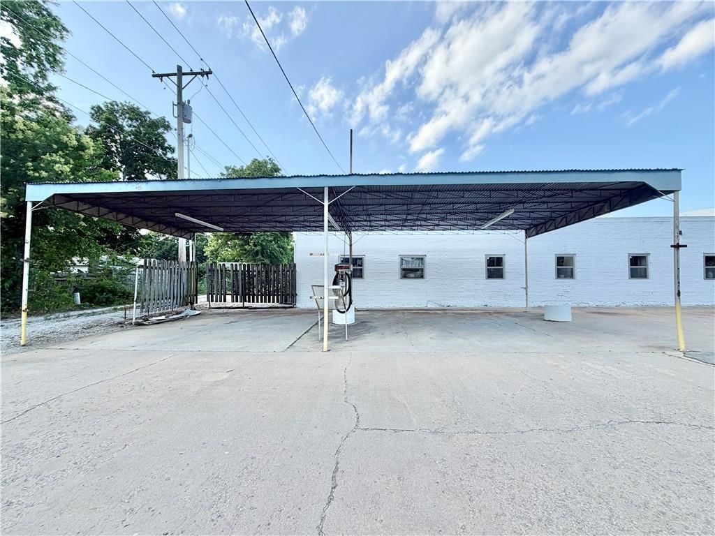 1401 N Penn Avenue — photo 12