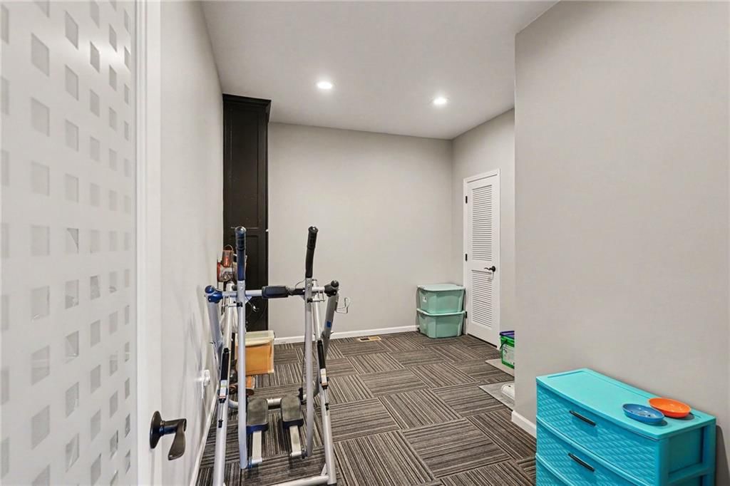 31005 Nottingham Lane — photo 45