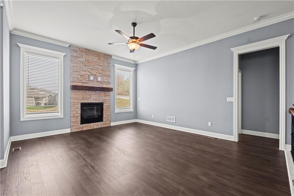 15300 Jessica Street — photo 2