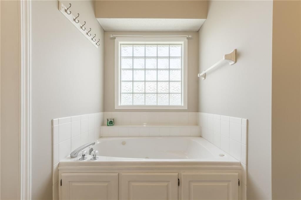 3918 NE 78th Street — photo 23
