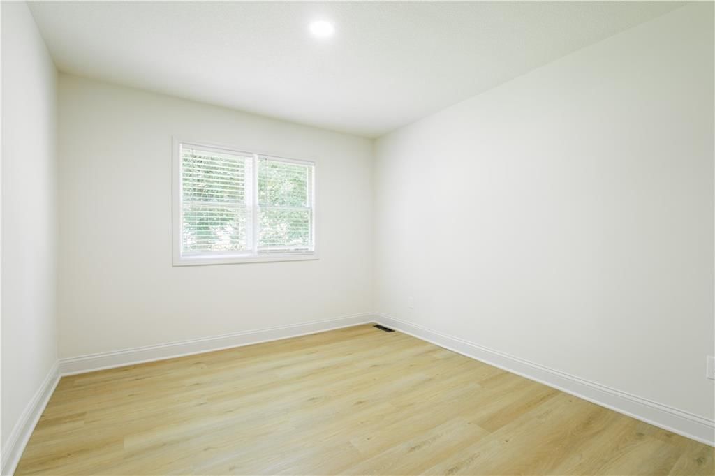 8007 E 75th Street — photo 15