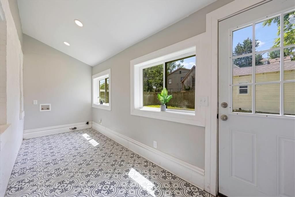 4134 McGee Street — photo 15