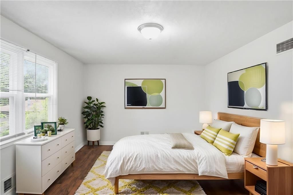 8909 Stark Avenue — photo 10