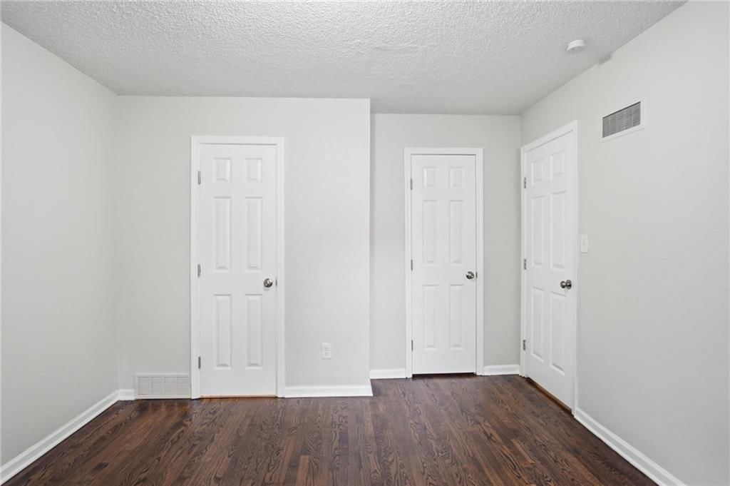 8909 Stark Avenue — photo 19