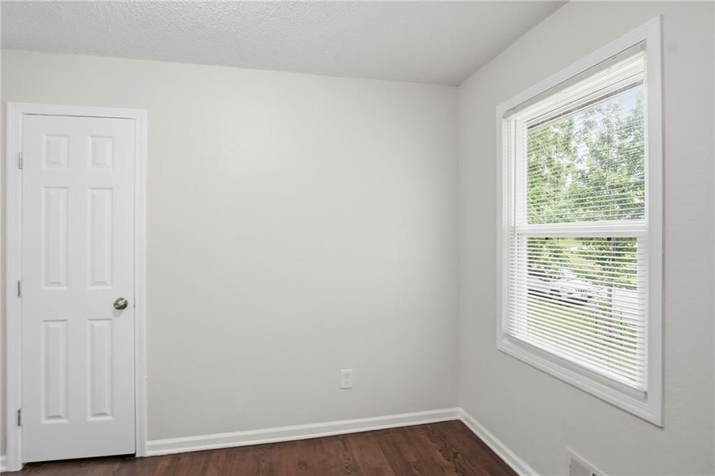 8909 Stark Avenue — photo 21