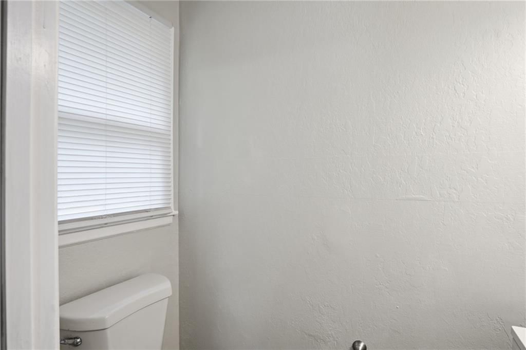 8909 Stark Avenue — photo 26