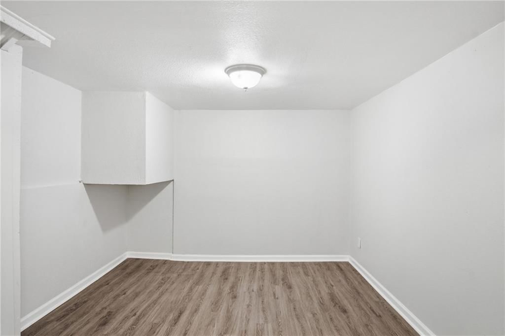 8909 Stark Avenue — photo 30