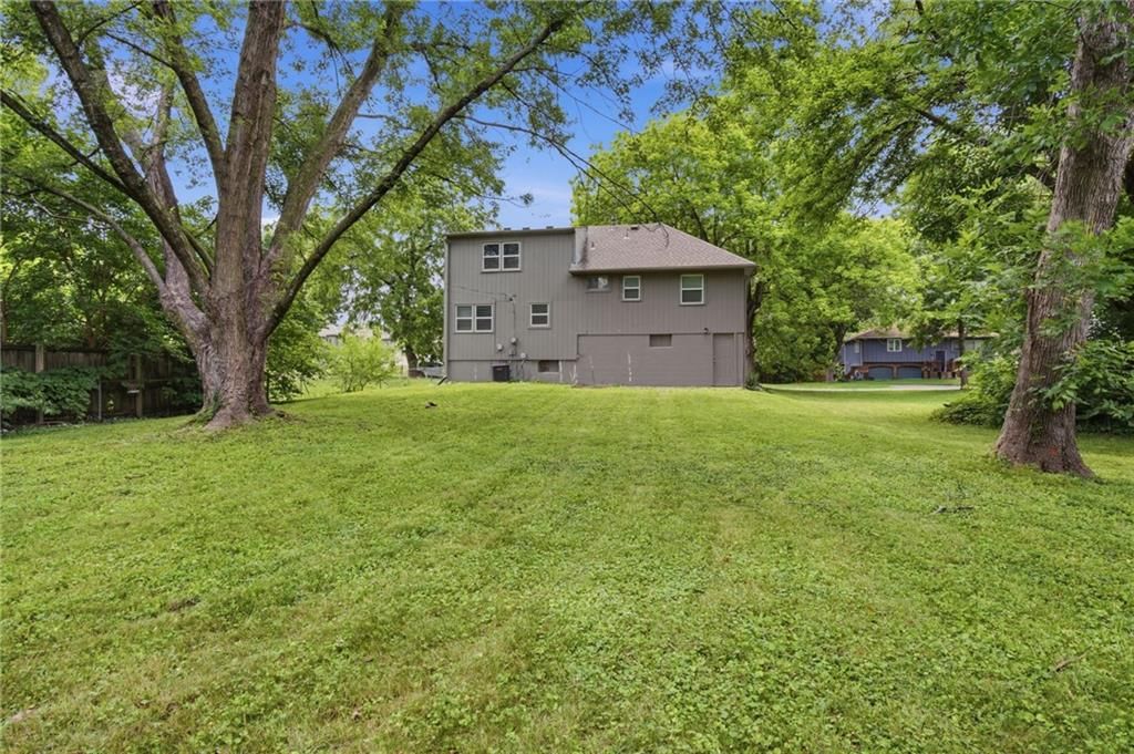 8909 Stark Avenue — photo 36