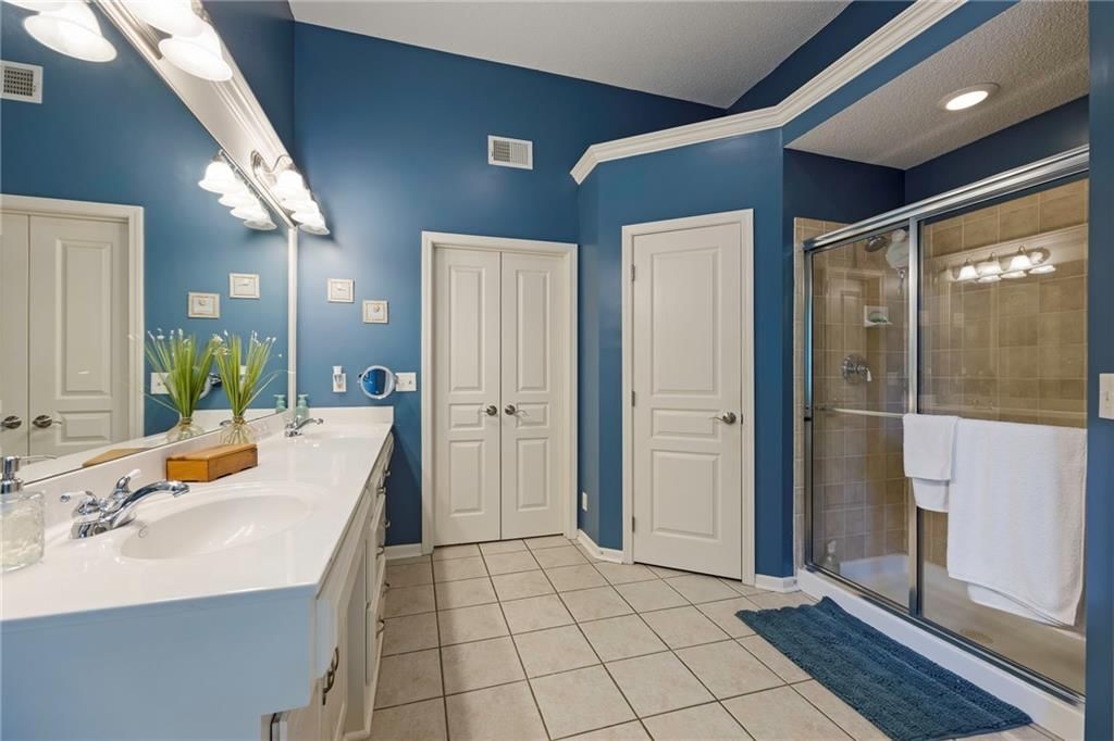 6044 Brownridge Drive — photo 16